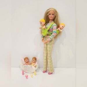 1998 Barbie Skipper Cool Sitter